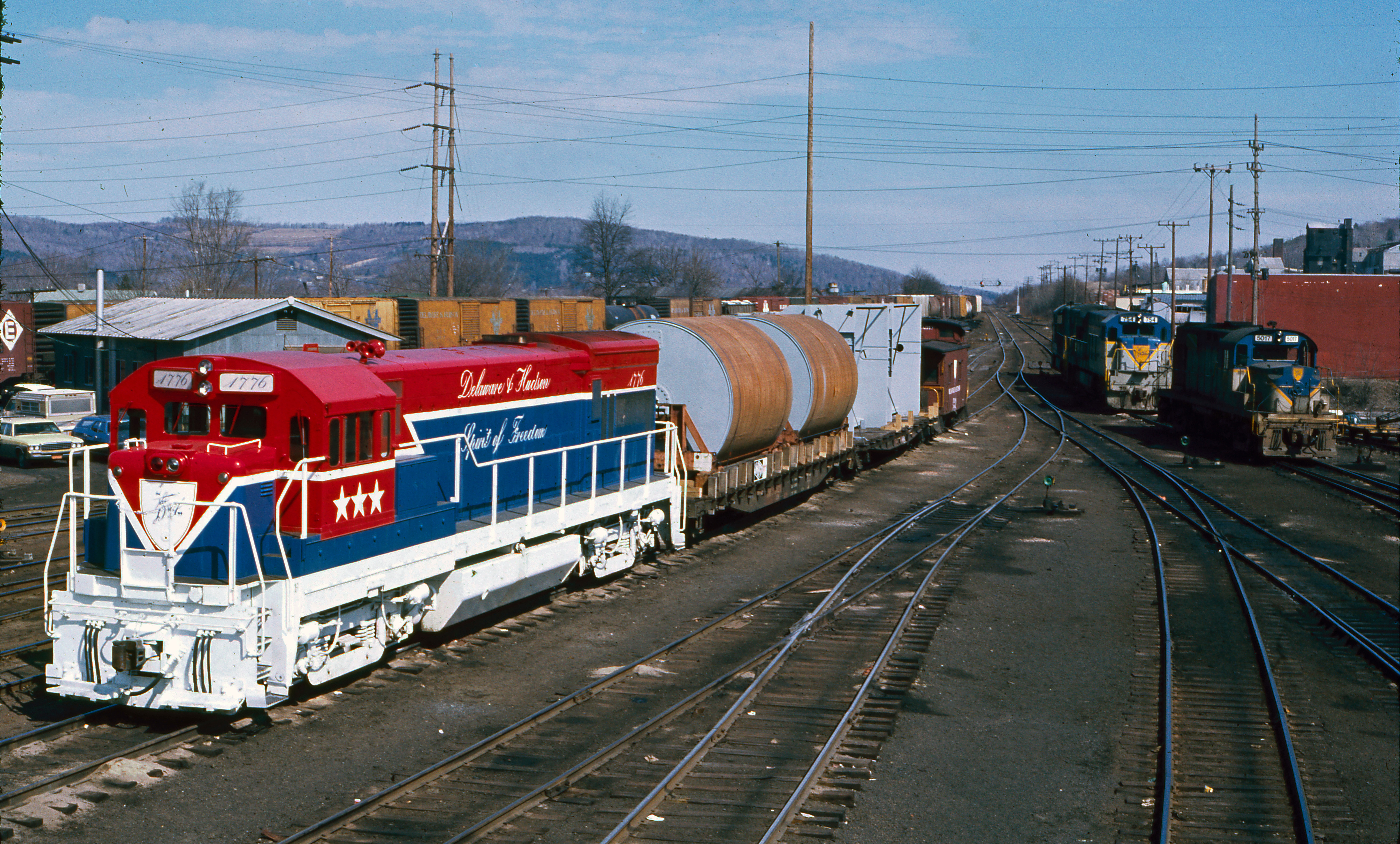 April 10, 1975 D&H #OFX-1 with 1776, a high/wide extra for the Lehigh Valley at Sayre, Pa. 